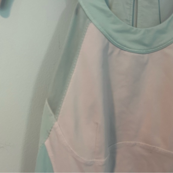 Lululemon Run: Make it Count Mint Green & White Scuba Tank Size - Picture 6 of 13